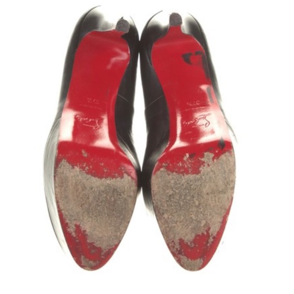 Sold
Christian louboutin Authentic leather Pumps - Picture 6 of 12